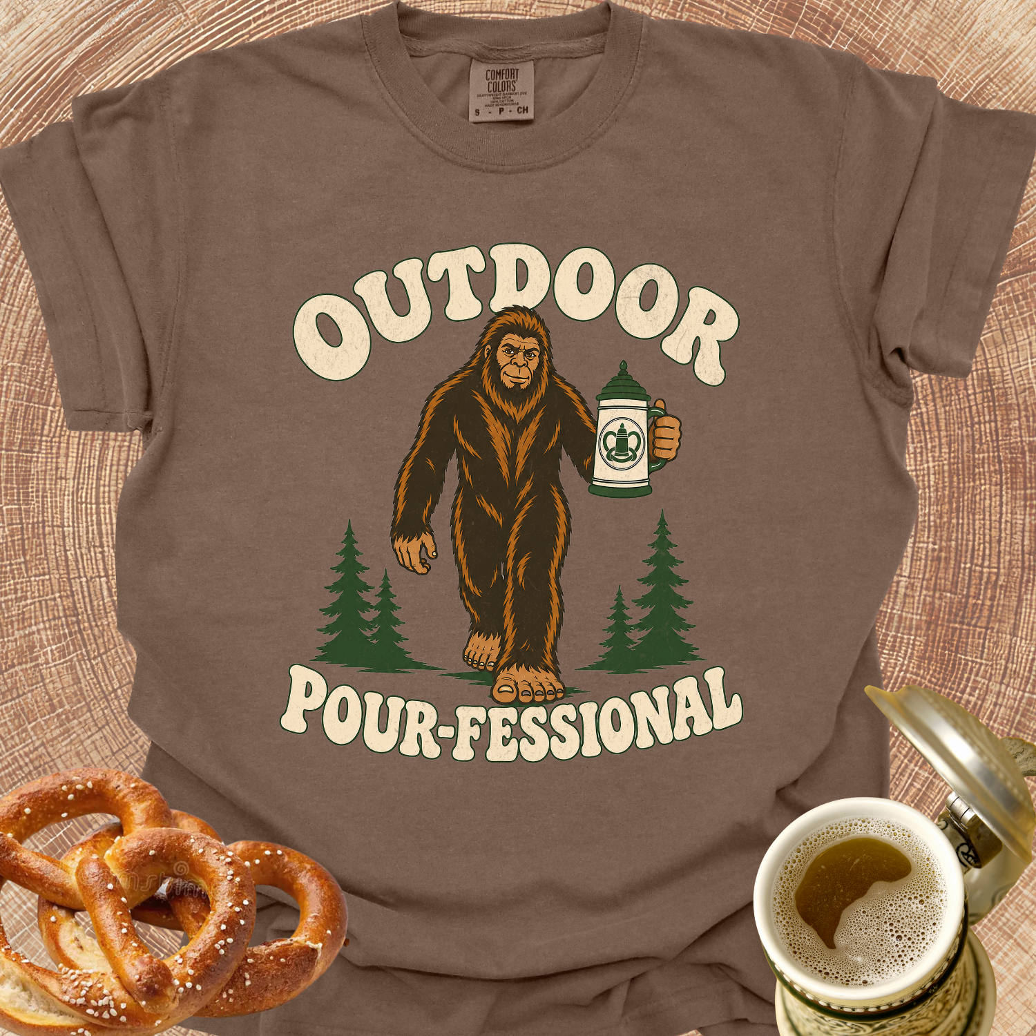 Bierfoot Outdoor Pour-fessional T‑Shirt